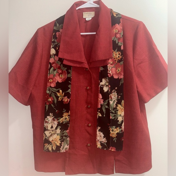 Red Short-Sleeve collared Shirt with Attached Floral Scarf - Picture 1 of 6